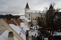Tady mi v�dy za��naj� v�noce.